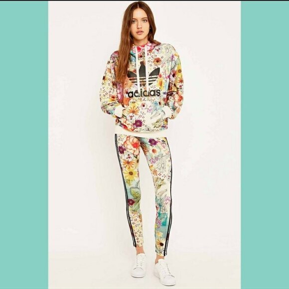Adidas x Farm Rio Floral Confetti 3 Stripe Legging - Picture 2 of 9